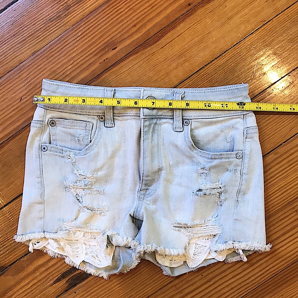 American Eagle High Rise Stretch Jean Shorts ✿ - Picture 7 of 8